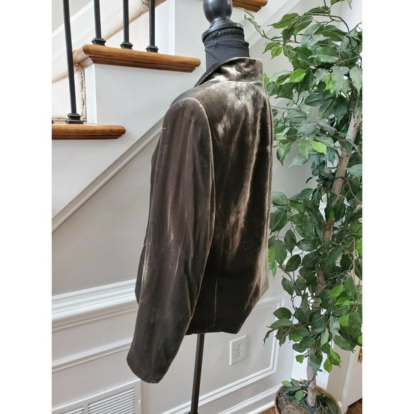 Kasper Petite Women's Green Rayon Long Sleeve Three Buttons Fitted Blazer - Picture 4 of 10